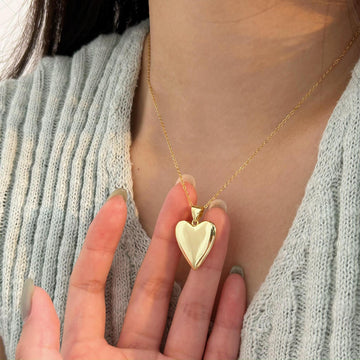 Golden Heartbeat Necklace