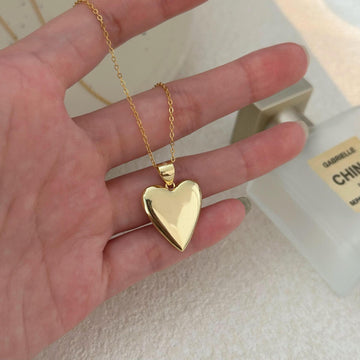 Golden Heartbeat Necklace